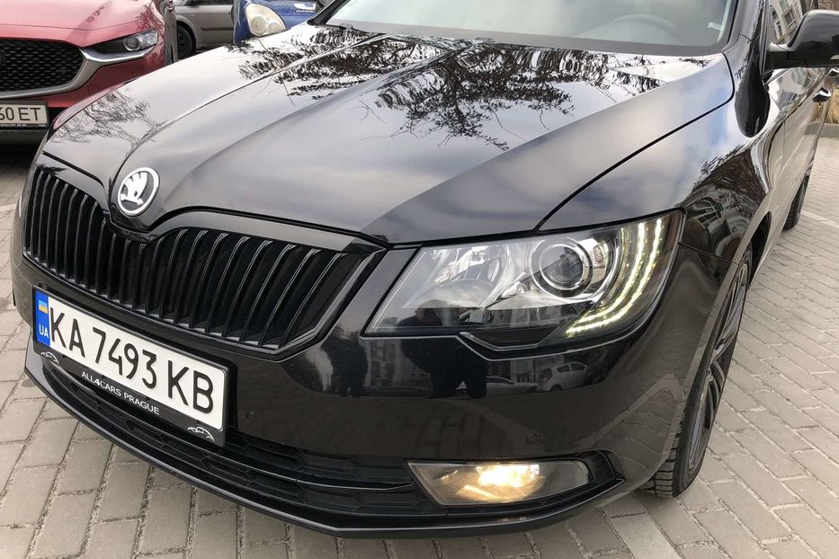 Продам Skoda Superb 125 кВт 170к.с. 2014 года в Киеве