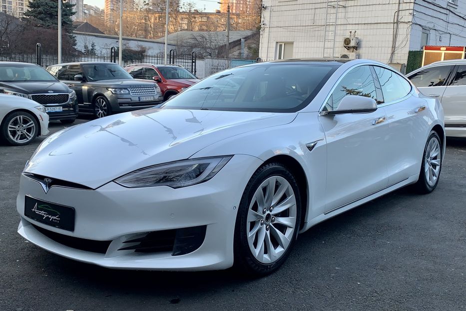 Продам Tesla Model S 75D 2016 года в Киеве