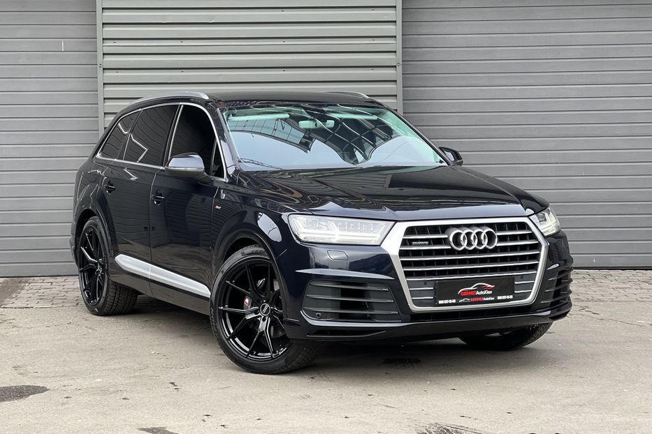 Продам Audi Q7 S-line  2016 года в Киеве