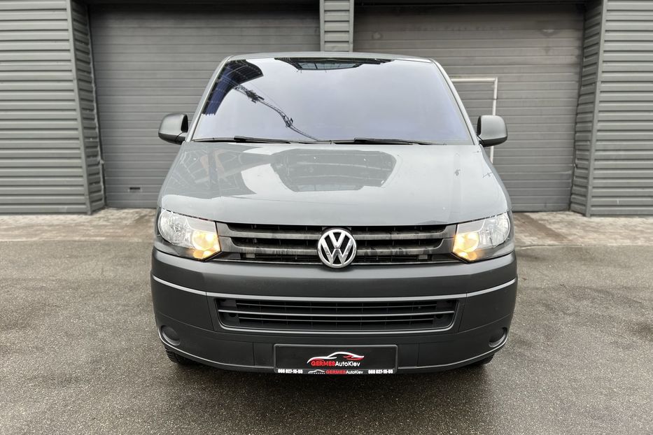 Продам Volkswagen T5 (Transporter) пасс. 2014 года в Киеве
