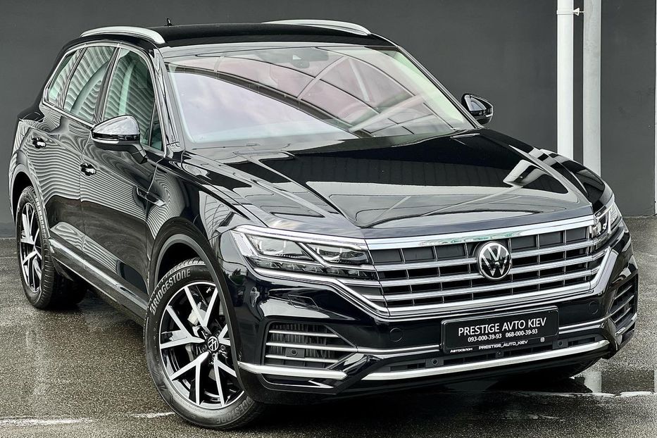 Продам Volkswagen Touareg NEW 2022 года в Киеве