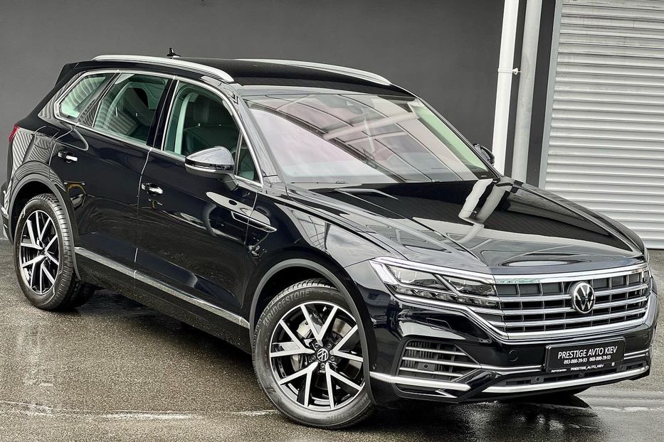 Продам Volkswagen Touareg NEW 2022 года в Киеве