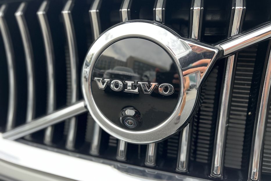 Продам Volvo XC90 2019 года в Киеве