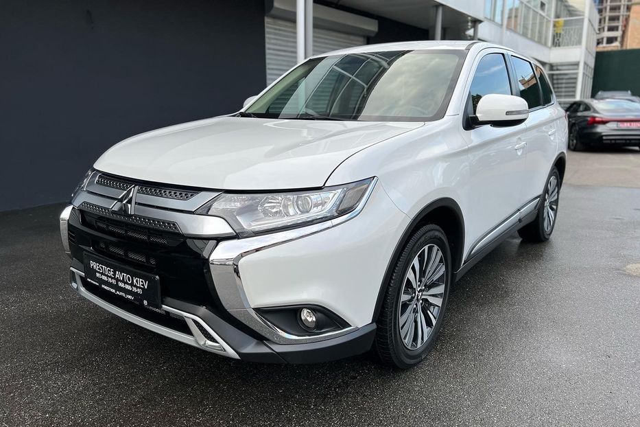 Продам Mitsubishi Outlander XL 2021 года в Киеве