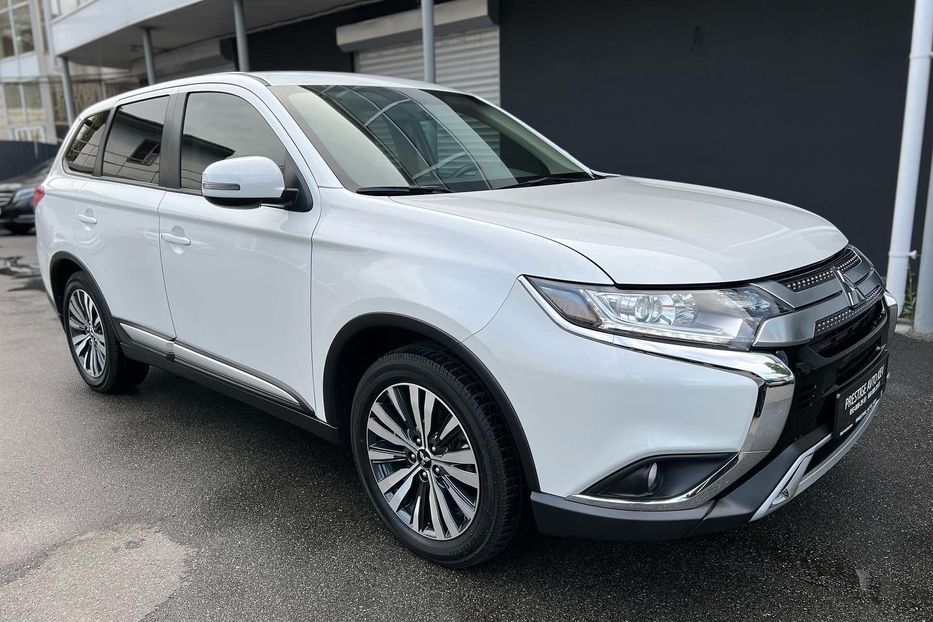 Продам Mitsubishi Outlander XL 2021 года в Киеве