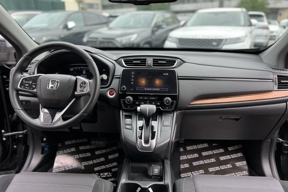 Продам Honda CR-V 2018 года в Киеве