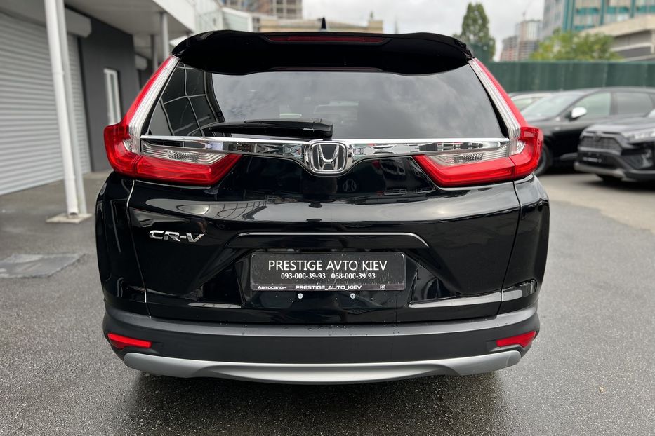 Продам Honda CR-V 2018 года в Киеве