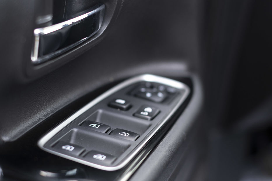 Продам Mitsubishi Outlander Plug in Hybrid 2019 года в Черновцах