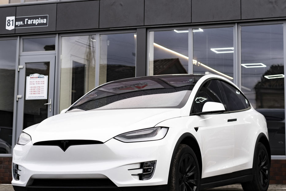 Продам Tesla Model X AWD Long Range Plus  2020 года в Черновцах