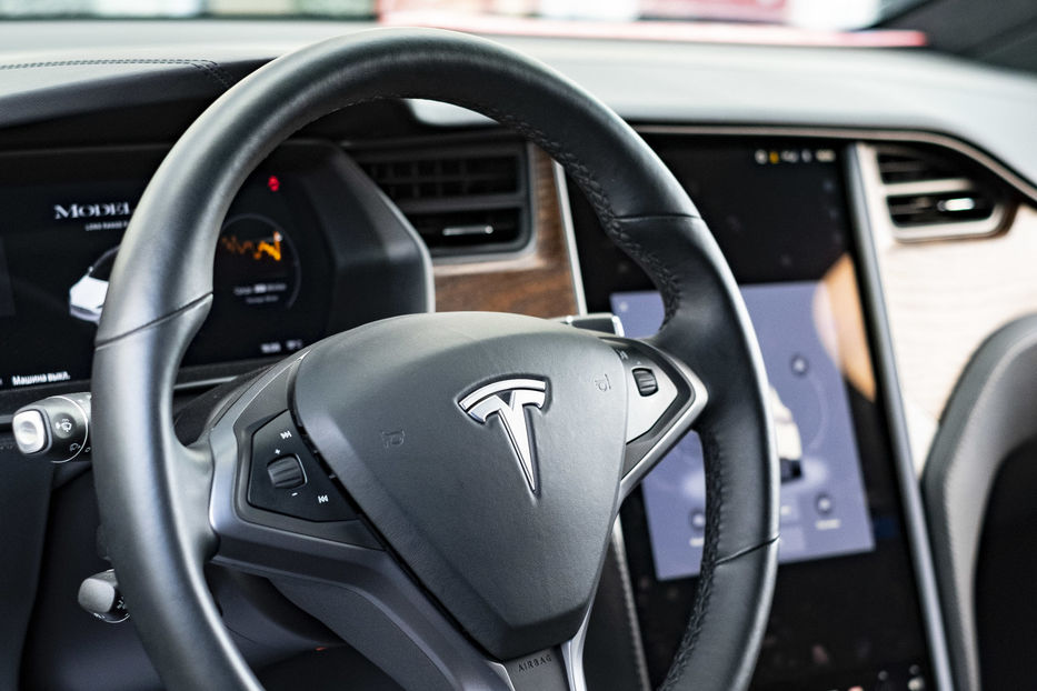 Продам Tesla Model X AWD Long Range Plus  2020 года в Черновцах