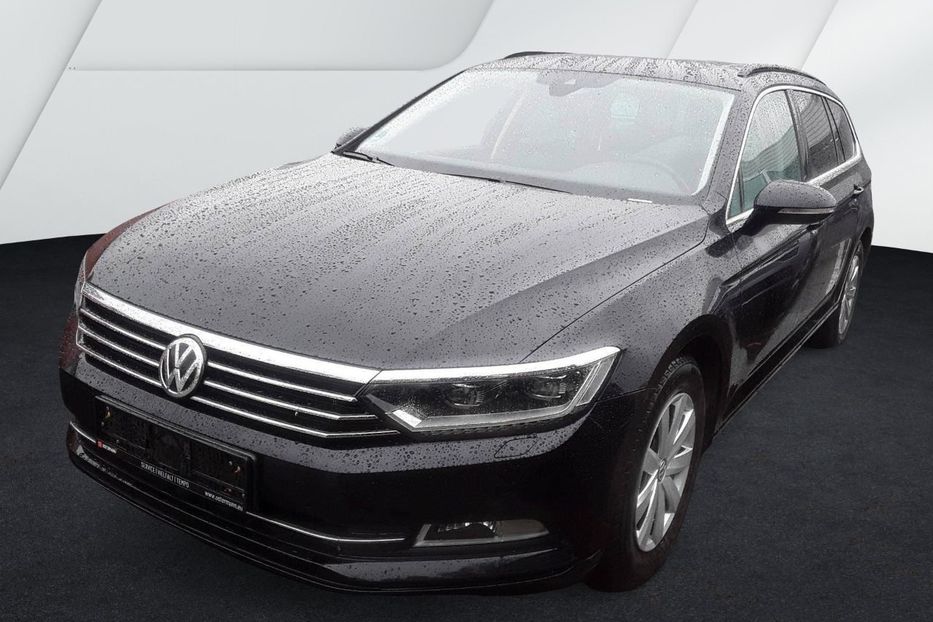 Продам Volkswagen Passat B8 PANORAMA FULL LED DSG  2019 года в Львове