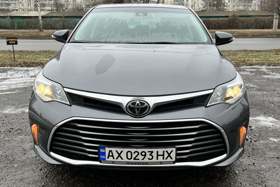 Продам Toyota Avalon XLE 2017 года в Харькове