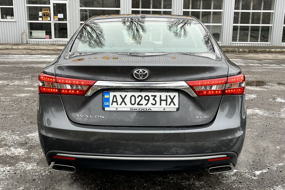 Продам Toyota Avalon XLE 2017 года в Харькове