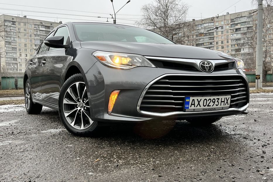 Продам Toyota Avalon XLE 2017 года в Харькове