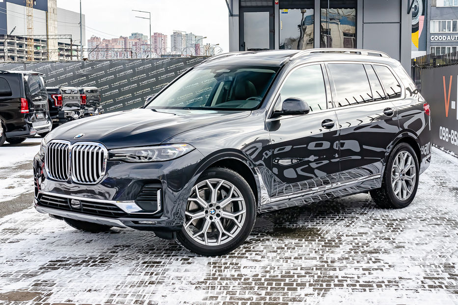 Продам BMW X7 40i Xdrive 2021 года в Киеве