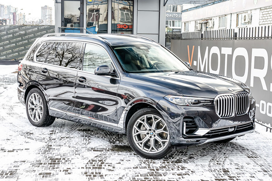 Продам BMW X7 40i Xdrive 2021 года в Киеве