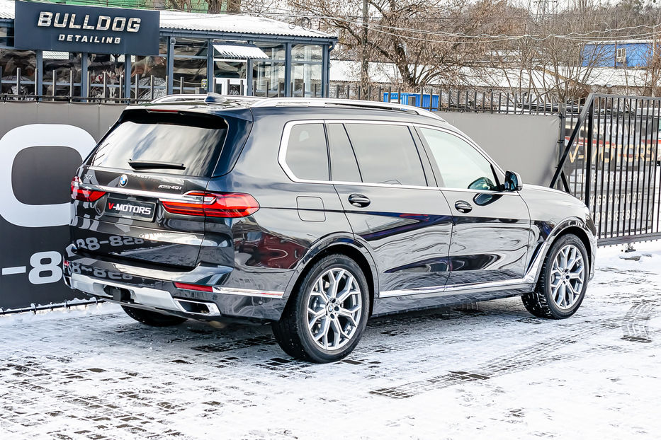 Продам BMW X7 40i Xdrive 2021 года в Киеве