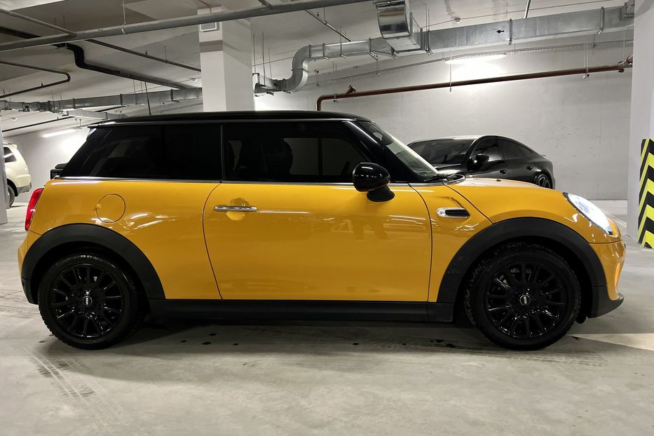 Продам MINI Cooper 2014 года в Киеве