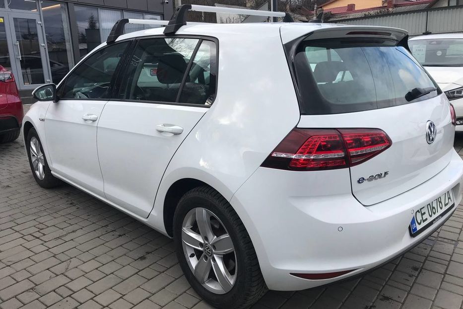 Продам Volkswagen e-Golf 2016 года в Черновцах