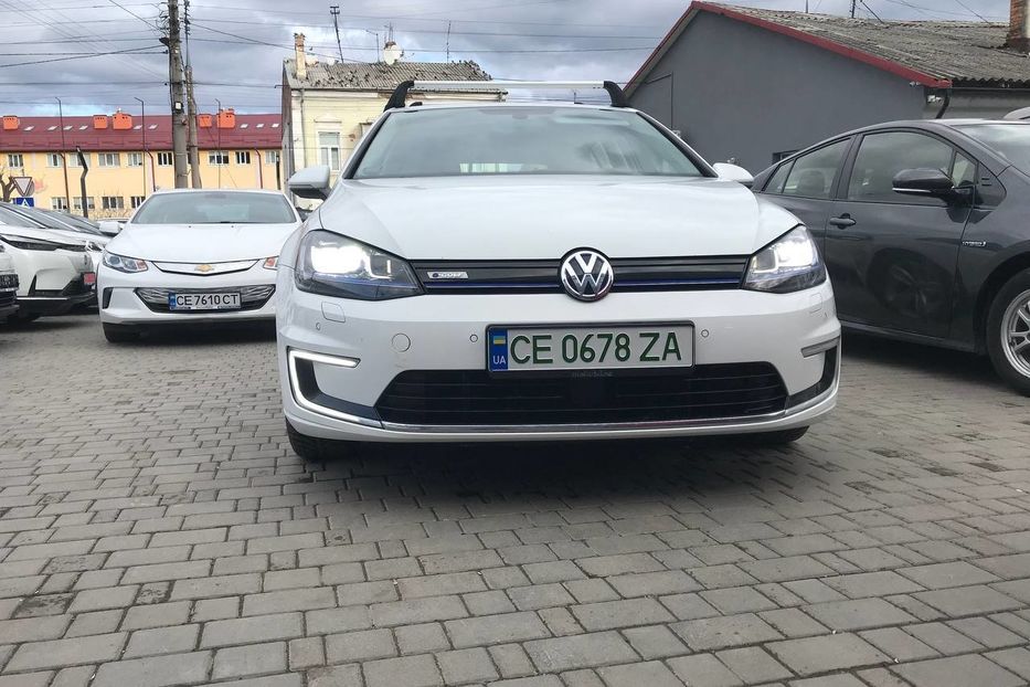 Продам Volkswagen e-Golf 2016 года в Черновцах