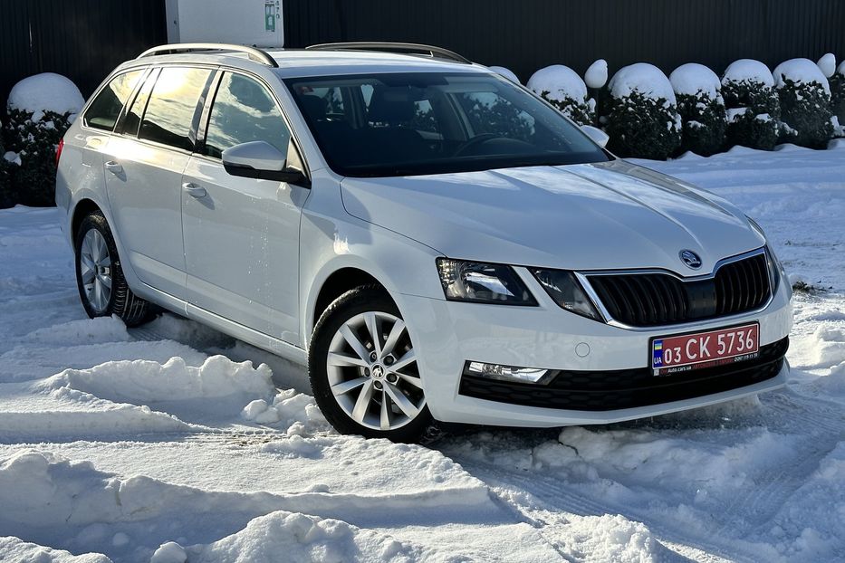 Продам Skoda Octavia A7 Automat Led  2017 года в Львове