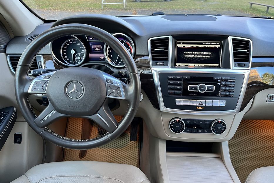 Продам Mercedes-Benz ML-Class 350 4matic 2014 года в Луцке