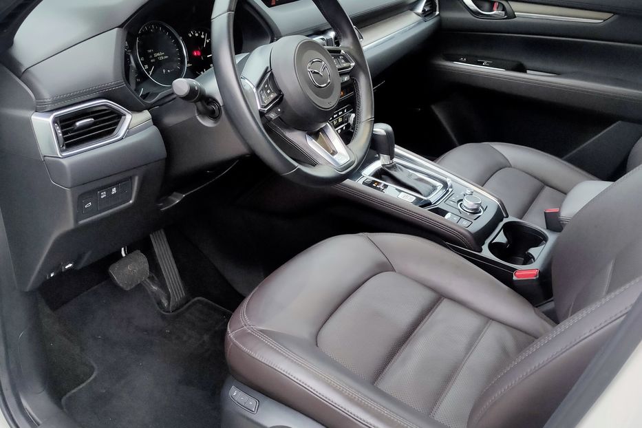 Продам Mazda CX-5 Signature AWD. 2019 года в Черновцах