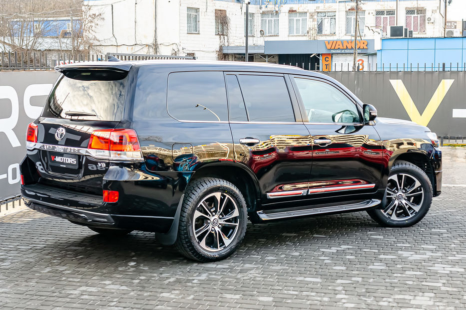 Продам Toyota Land Cruiser 200 SPECIAL EDITION 2017 года в Киеве