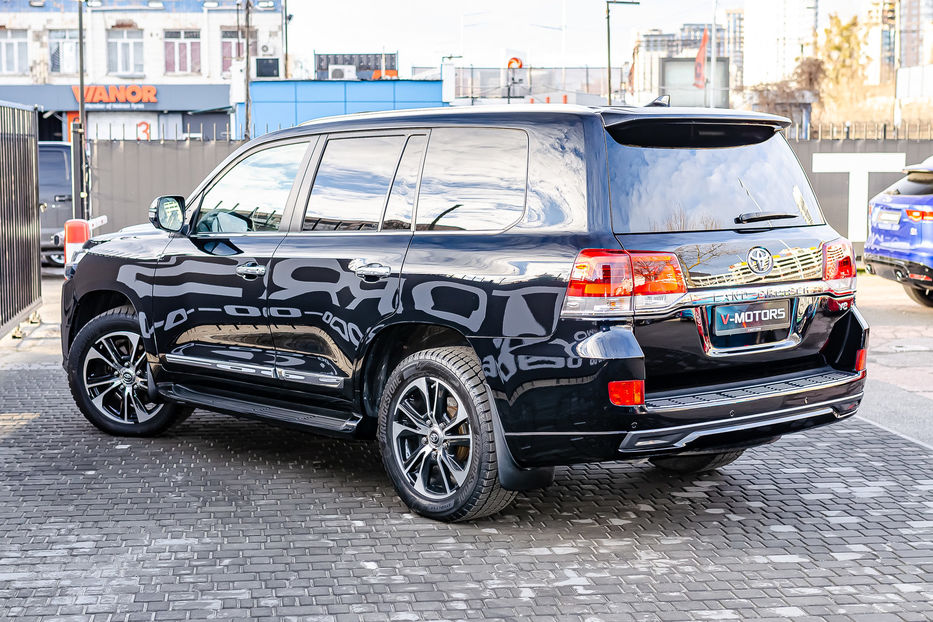 Продам Toyota Land Cruiser 200 SPECIAL EDITION 2017 года в Киеве