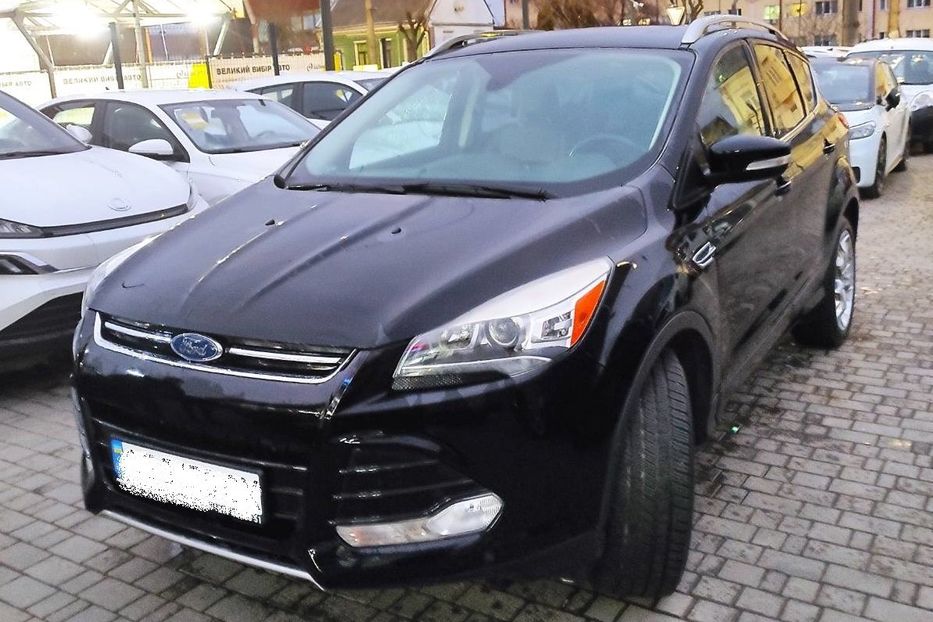 Продам Ford Escape Titanium 2015 года в Черновцах