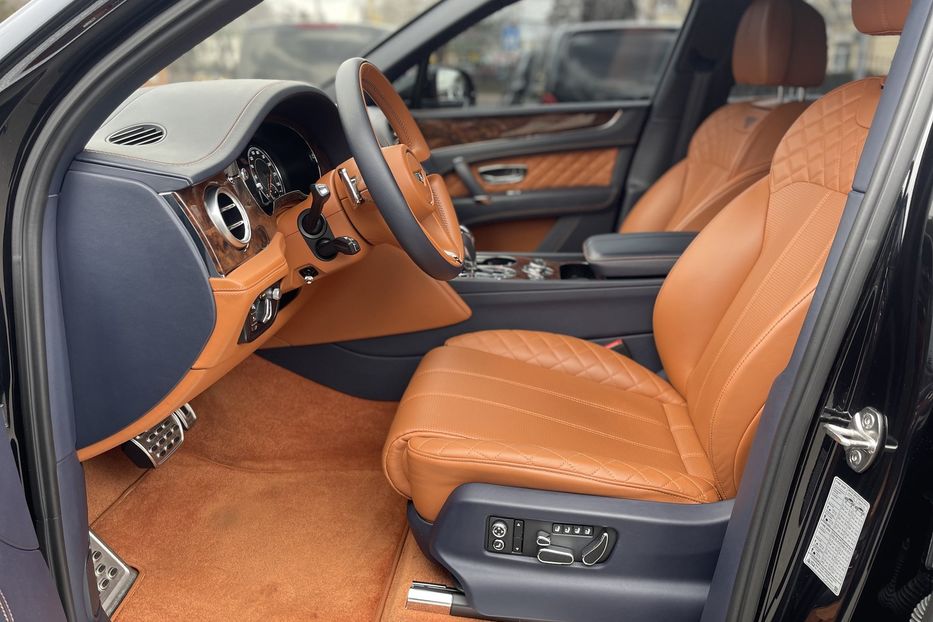 Продам Bentley Bentayga W12 6.0 2017 года в Киеве