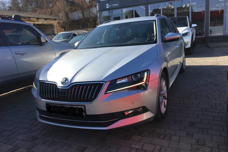 Продам Skoda Superb Style Business line + 2017 года в Черновцах