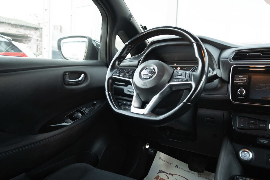 Продам Nissan Leaf II покоління • 40kWh AT  2018 года в Черновцах