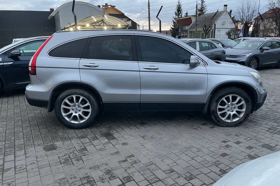 Продам Honda CR-V 2008 года в Черновцах