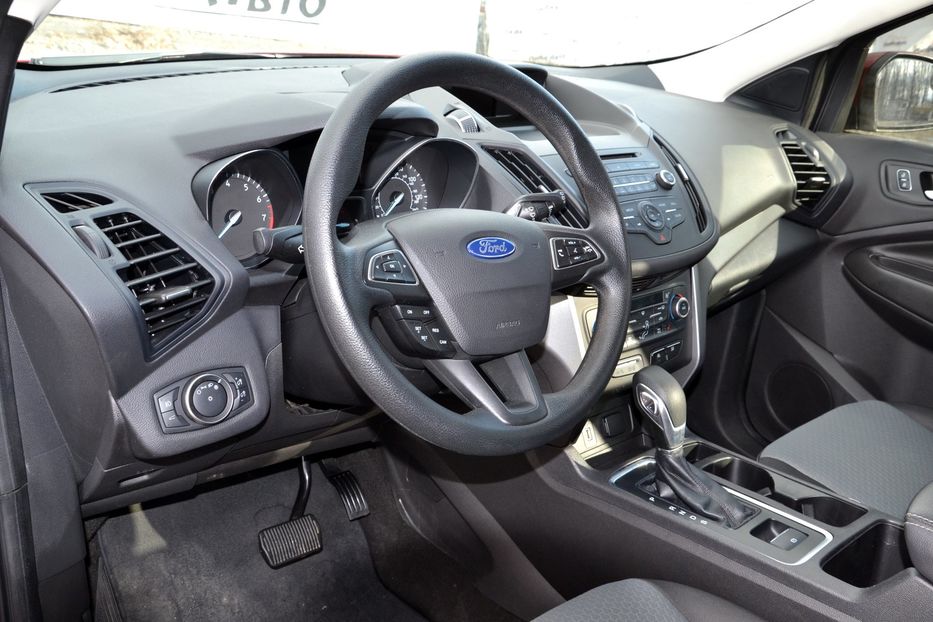 Продам Ford Escape SE 2018 года в Хмельницком