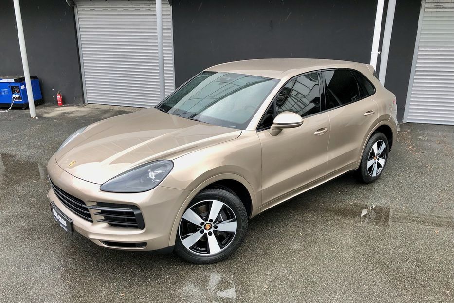 Продам Porsche Cayenne 2018 года в Киеве