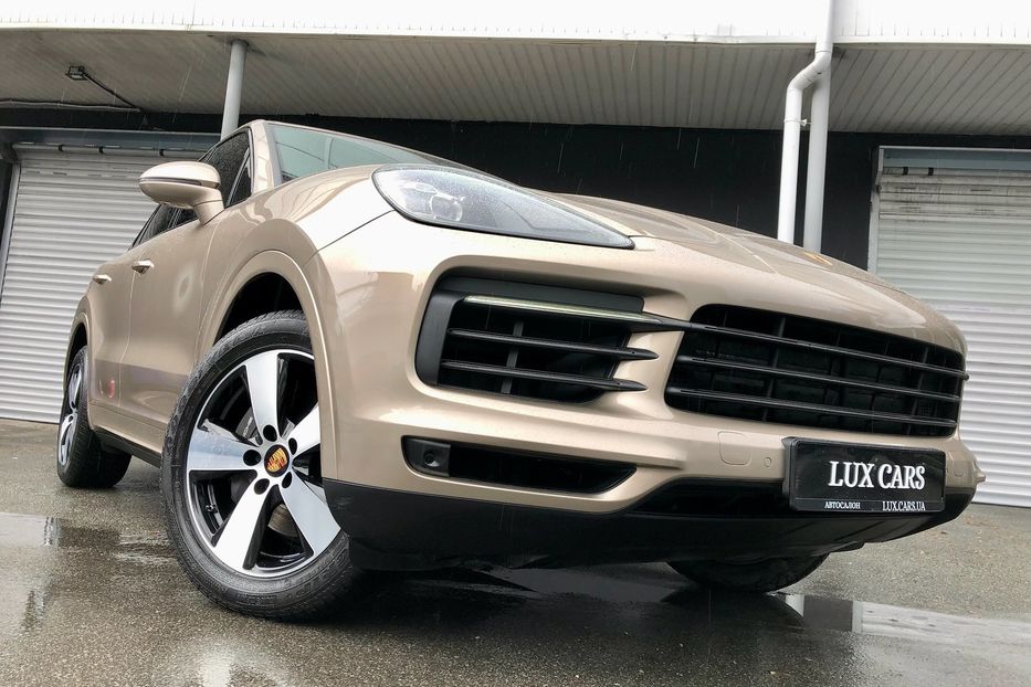 Продам Porsche Cayenne 2018 года в Киеве