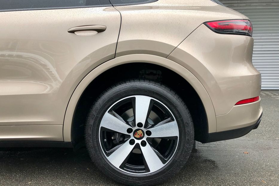 Продам Porsche Cayenne 2018 года в Киеве