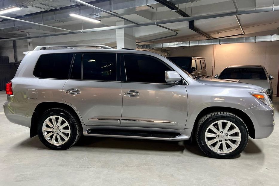 Продам Lexus LX 570 2008 года в Киеве