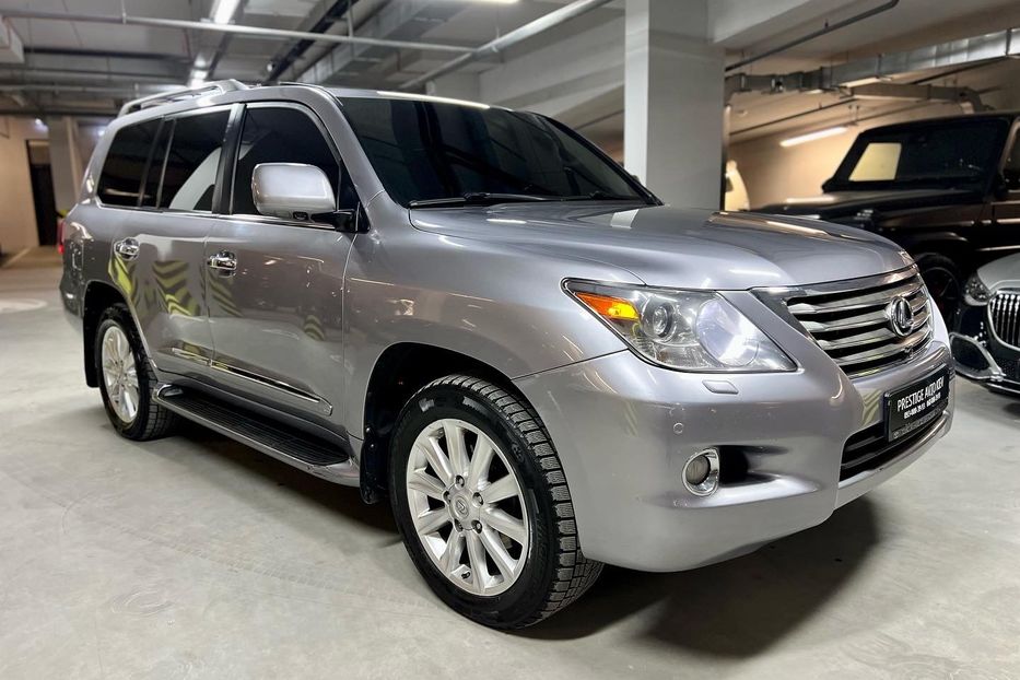 Продам Lexus LX 570 2008 года в Киеве