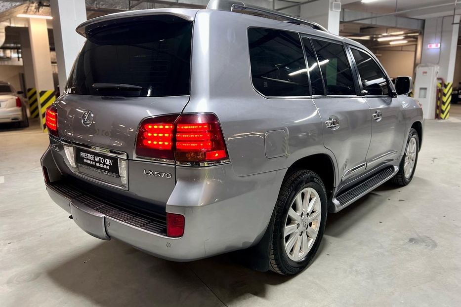 Продам Lexus LX 570 2008 года в Киеве