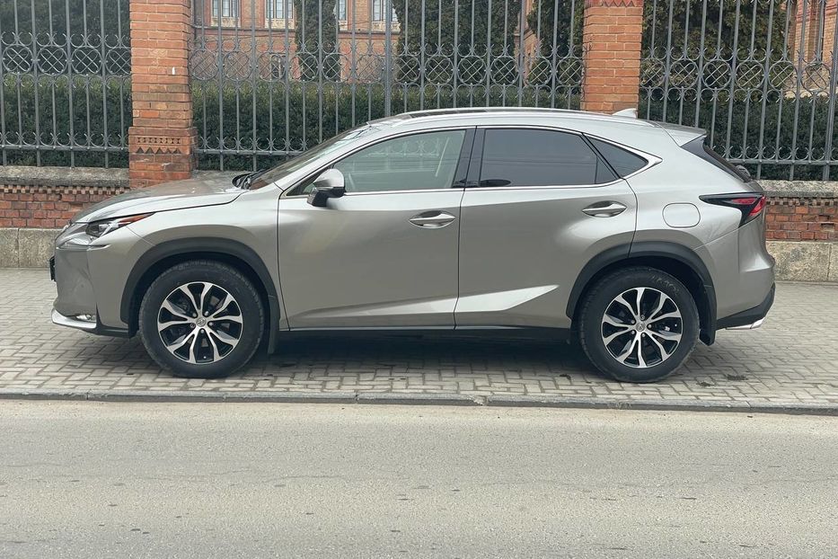 Продам Lexus NX 200 2015 года в Черновцах