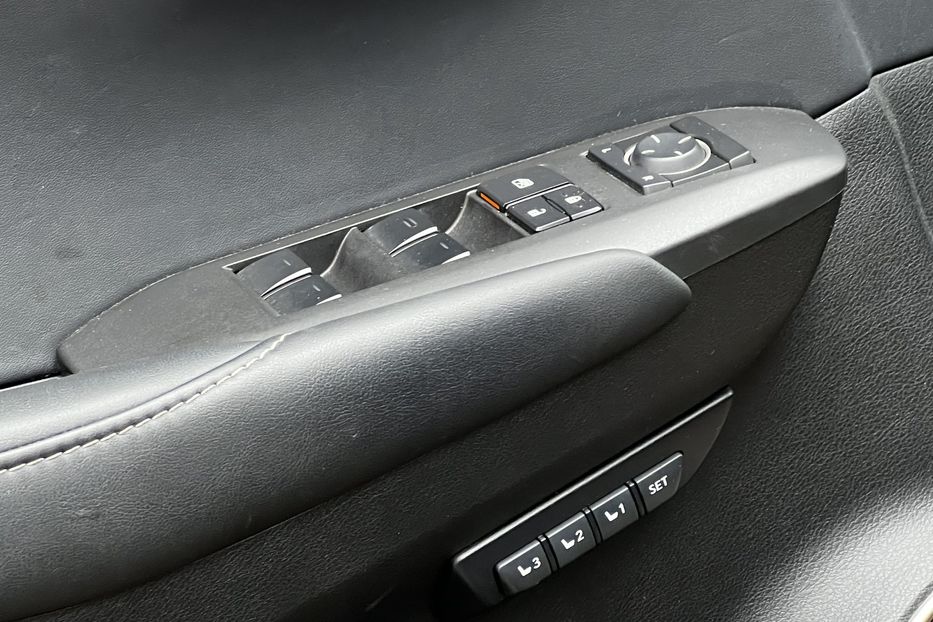 Продам Lexus NX 300 H HYBRID  2016 года в Одессе