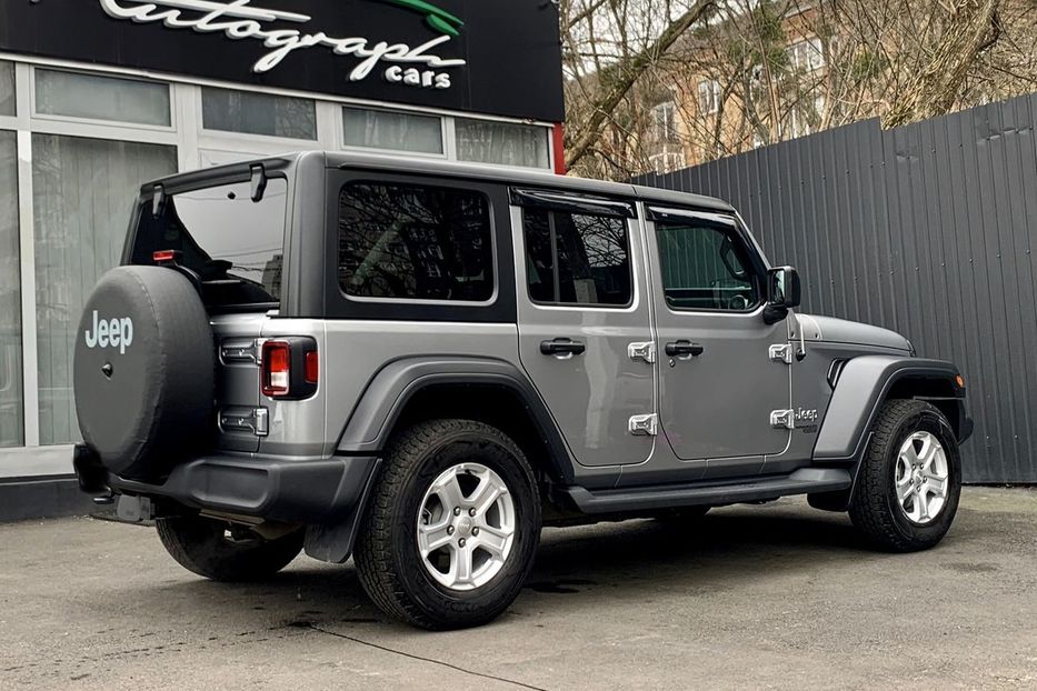 Продам Jeep Wrangler Unlimited Sport  2018 года в Киеве