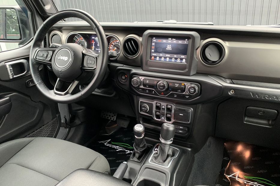 Продам Jeep Wrangler Unlimited Sport  2018 года в Киеве