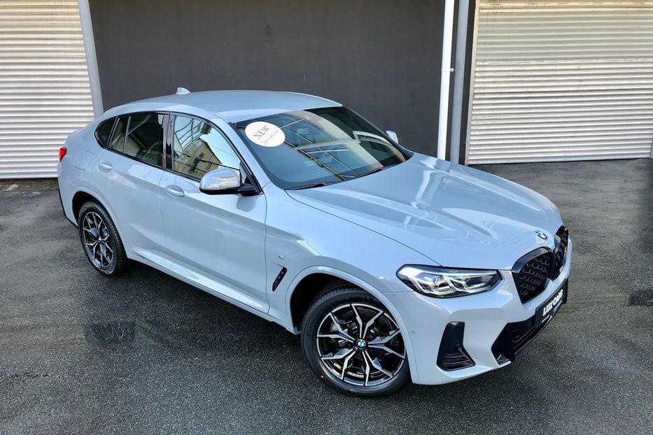 Продам BMW X4 20i M NEW 2022 года в Киеве