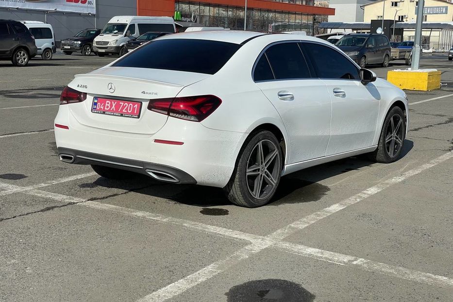 Продам Mercedes-Benz A-Class PROGRESSIVE 2019 года в Черновцах