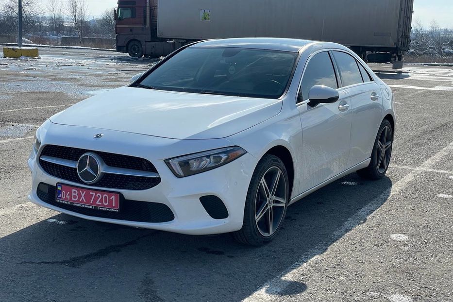 Продам Mercedes-Benz A-Class PROGRESSIVE 2019 года в Черновцах