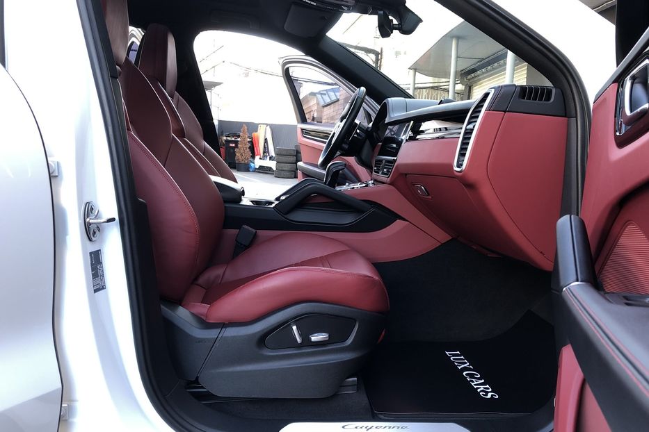 Продам Porsche Cayenne Coupe 2019 года в Киеве