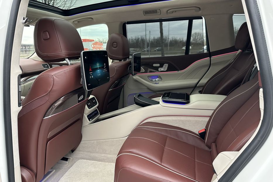 Продам Mercedes-Benz Maybach Gls600 2021 года в Киеве